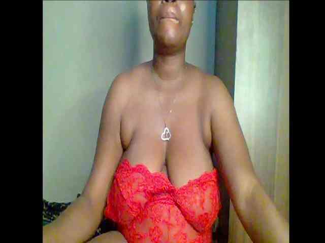 Thickerboobs-xx webcam