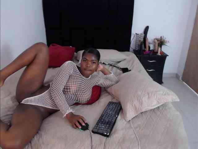 angelineYasminlove webcam