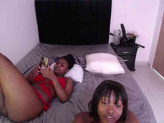angelineYasminlove webcam