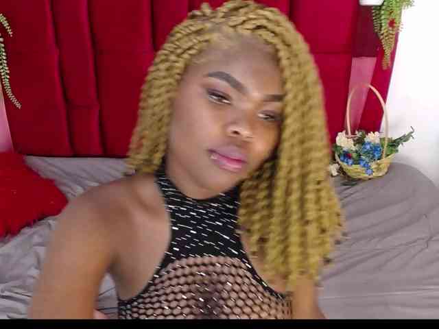 angelineYasminlove webcam