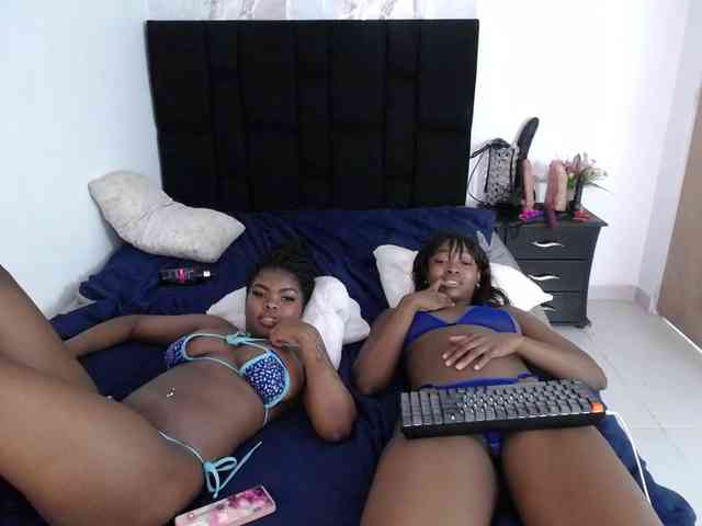 angelineYasminlove webcam