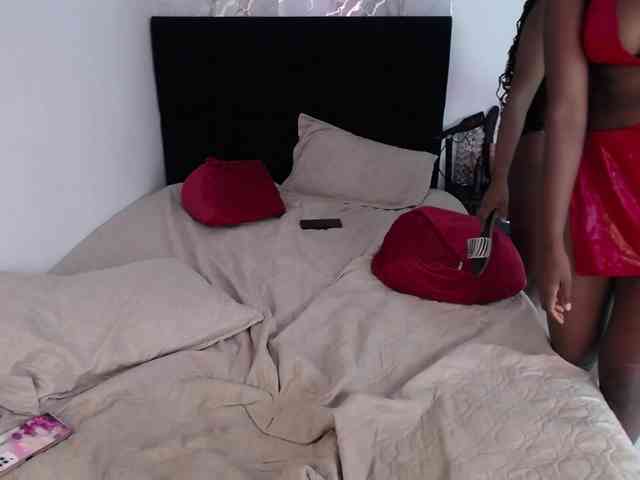 angelineYasminlove webcam