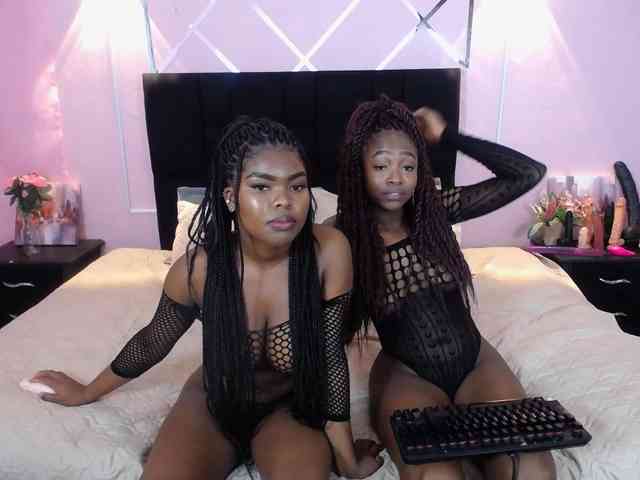 angelineYasminlove webcam