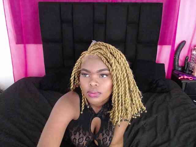 angelineYasminlove webcam