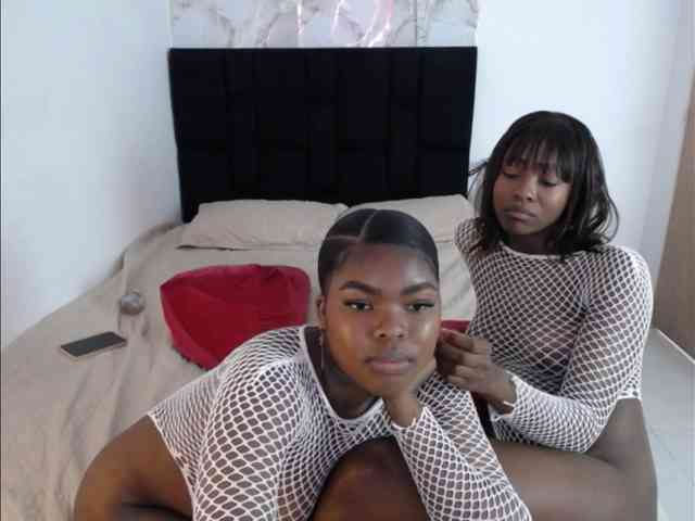 angelineYasminlove webcam