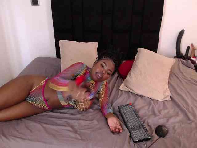 angelineYasminlove webcam