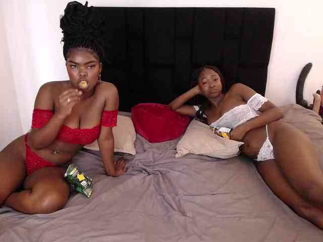 angelineYasminlove webcam