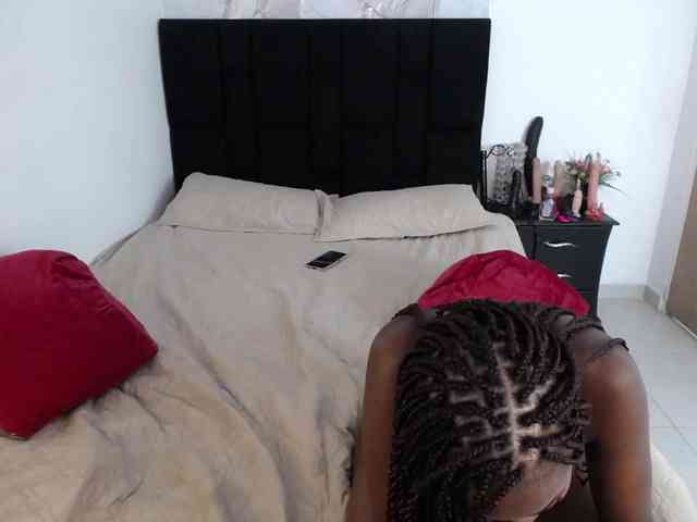 angelineYasminlove webcam