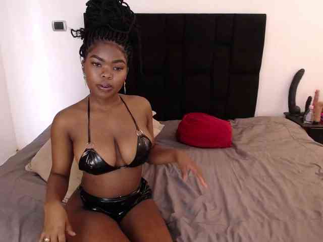 angelineYasminlove webcam