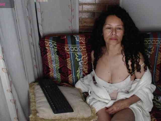 malla-shy webcam