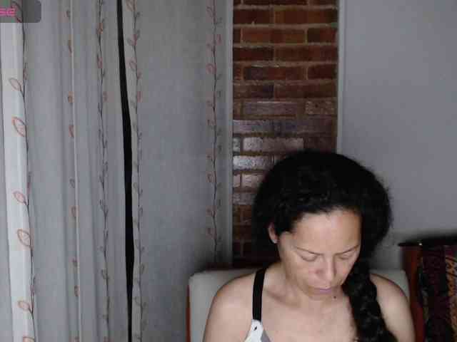malla-shy webcam