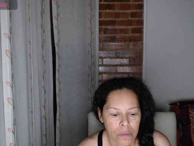 malla-shy webcam