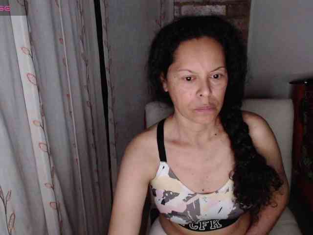 malla-shy webcam