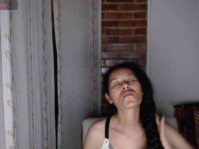 malla-shy webcam