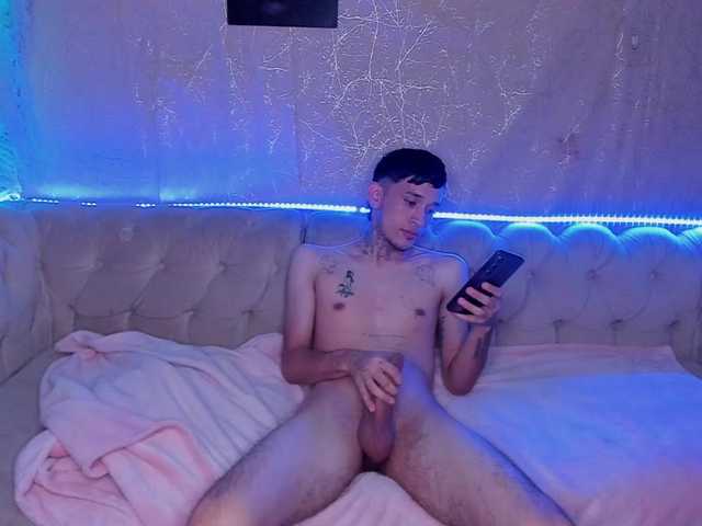  LetsDoeIt111 chat room