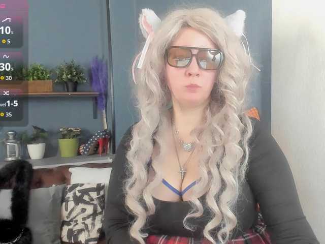 JessicaFoxie's BongaCams show and profile