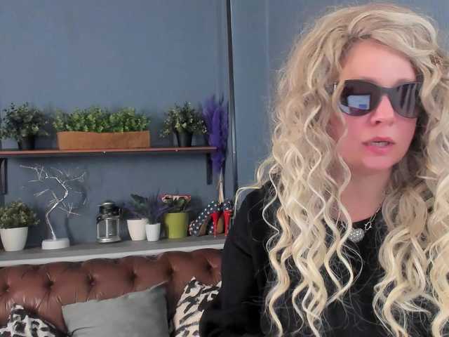 JessicaFoxie's BongaCams show and profile