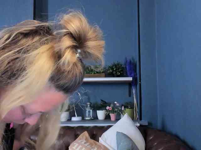 JessicaFoxie webcam