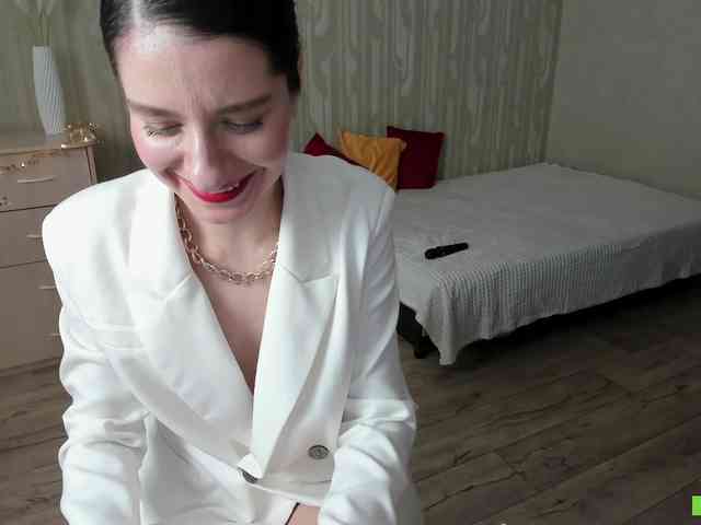 BellaTasty Live Webcam on BongaCams