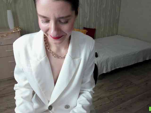 BellaTasty Live Webcam on BongaCams