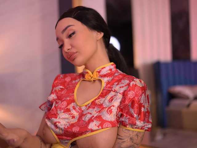 SashaFerrera's BongaCams show and profile