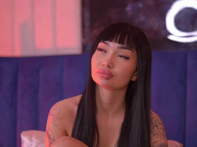 SashaFerrera's BongaCams show and profile