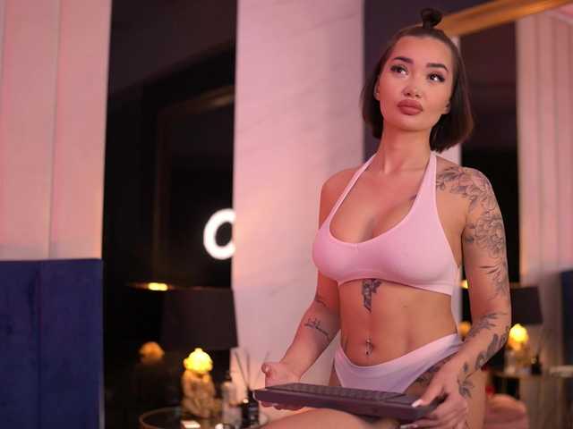 SashaFerrera's BongaCams show and profile