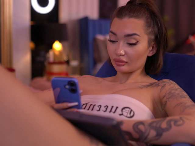 SashaFerrera's BongaCams show and profile