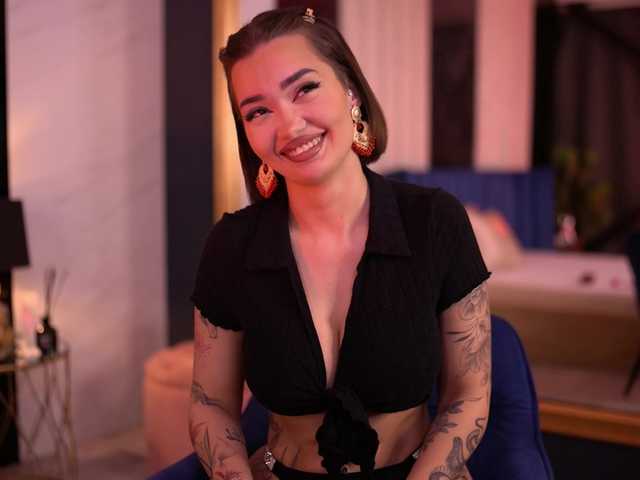 SashaFerrera's BongaCams show and profile