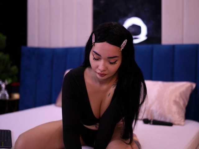 SashaFerrera's BongaCams show and profile