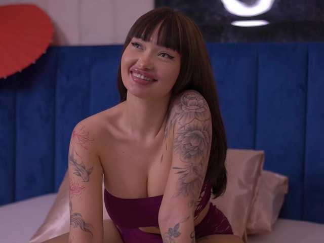 SashaFerrera's BongaCams show and profile