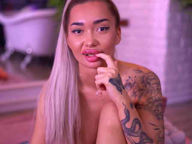 sex cam chat SashaFerrera
