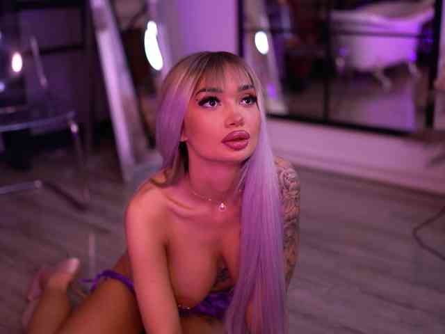 porno chat room SashaFerrera
