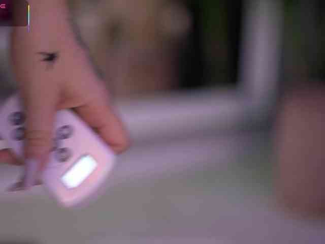 SashaFerrera webcam