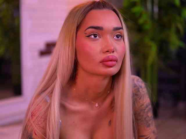 video chat adult SashaFerrera