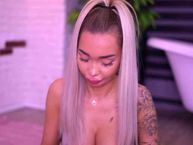 sexcam online SashaFerrera