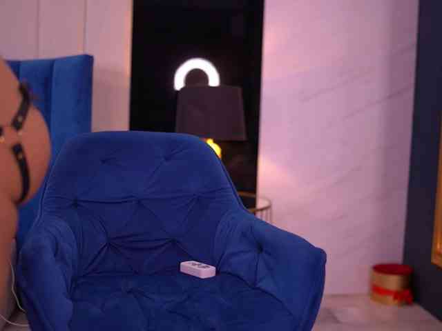 cam chat adult SashaFerrera