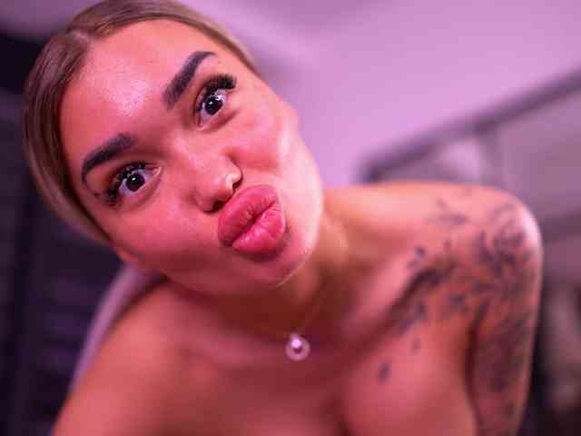 webcam porn SashaFerrera
