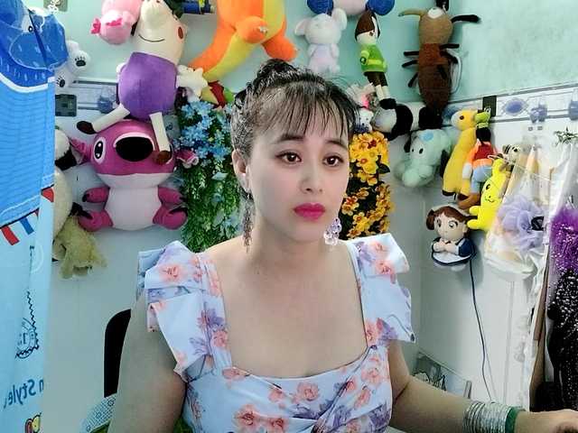 Youngsee69 webcam bongacams model stream image