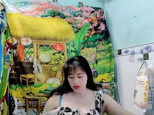 Youngsee69's BongaCams show and profile