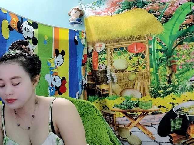 Youngsee69 webcam bongacams model stream image