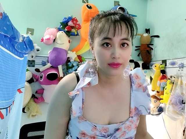 Youngsee69 webcam bongacams model stream image