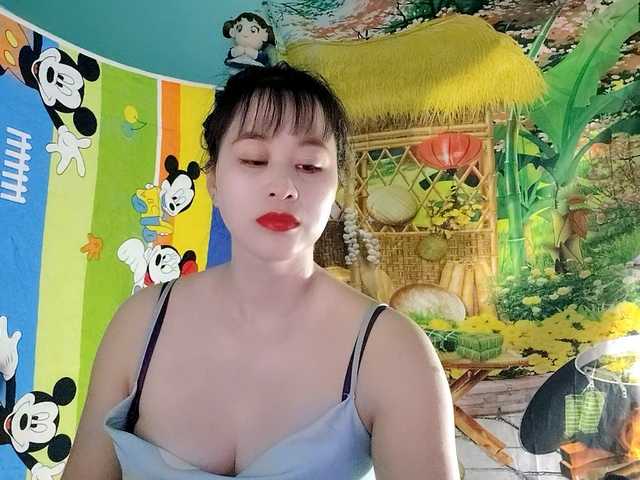 Youngsee69's BongaCams show and profile