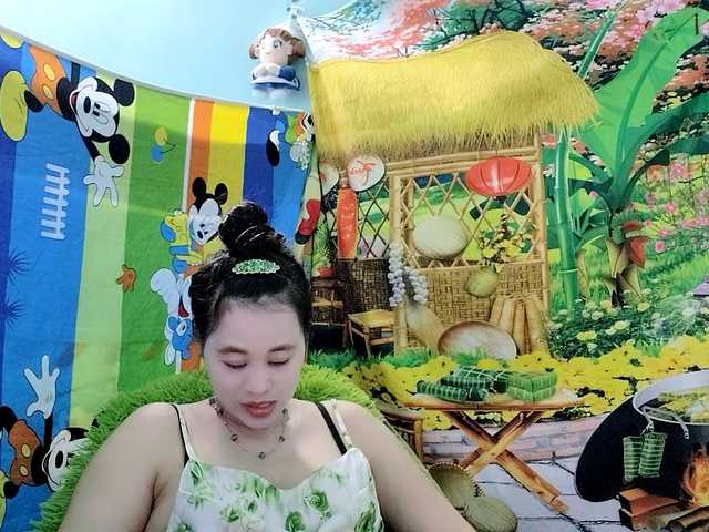 Youngsee69's BongaCams show and profile