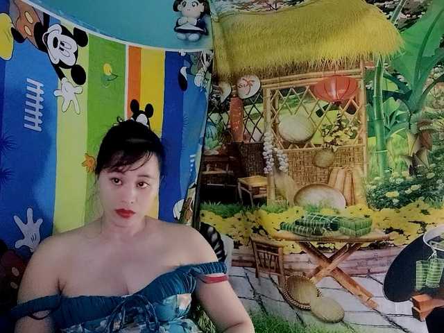 Youngsee69's BongaCams show and profile