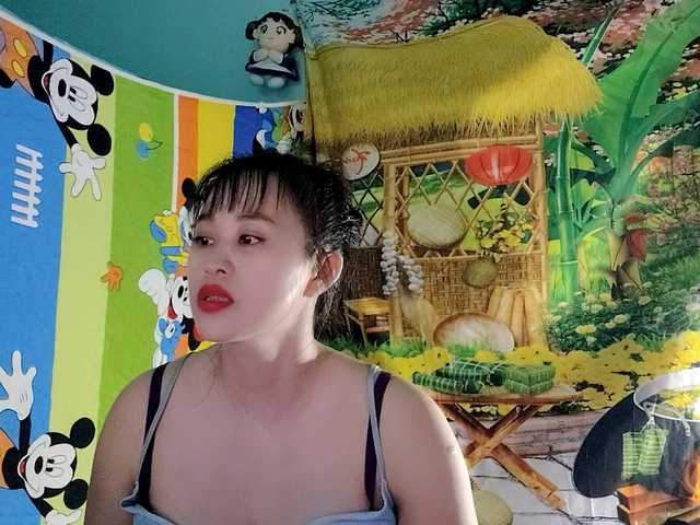 Youngsee69's BongaCams show and profile