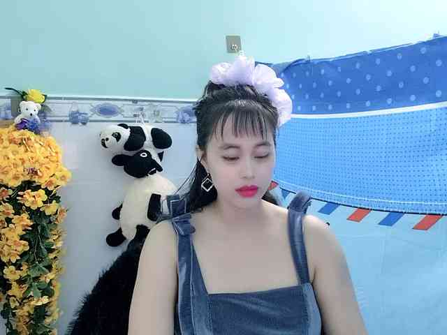 Youngsee69 webcam
