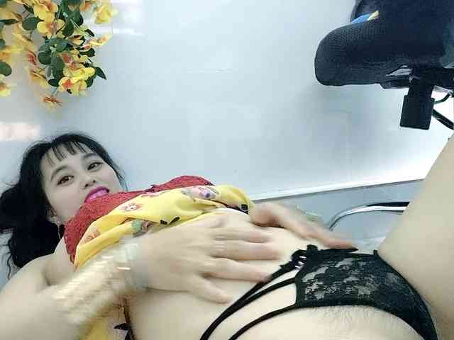 Youngsee69 webcam