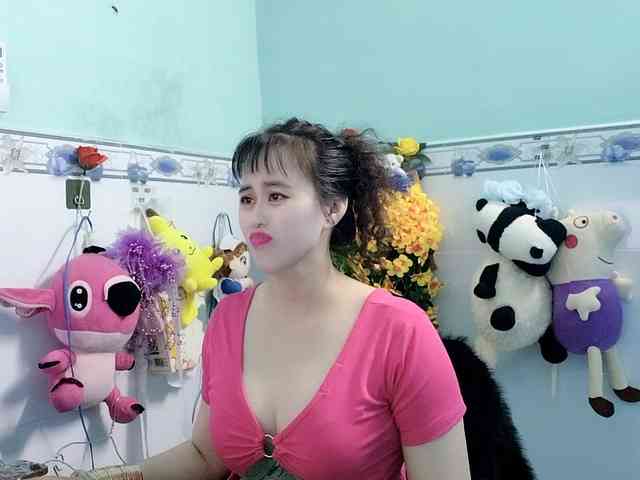 Youngsee69 Live Webcam on BongaCams