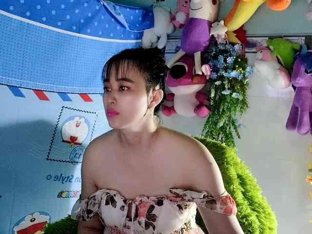 Youngsee69 webcam